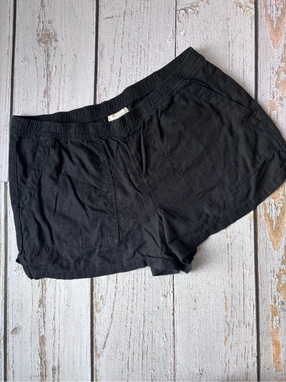 Universal Thread Black Lightweight Linen Shorts with Pockets